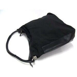 Gucci Black Leather Shoulder Bag Handbag
